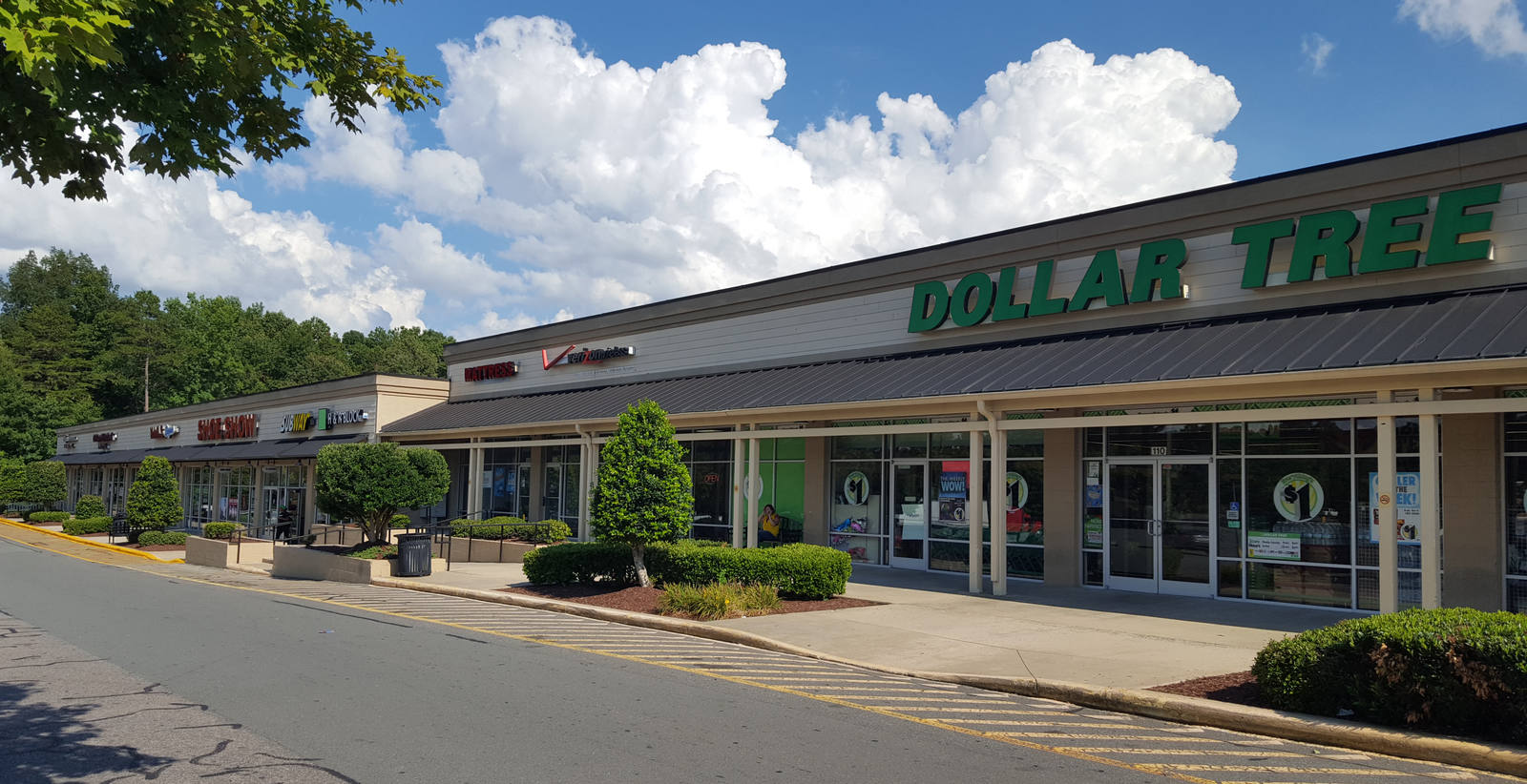 Chapel Hill Nc Timberlyne Shopping Center Retail Space For Lease Rivercrest Realty