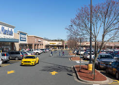 
                                	        Oak Summit Shopping Center
                                    