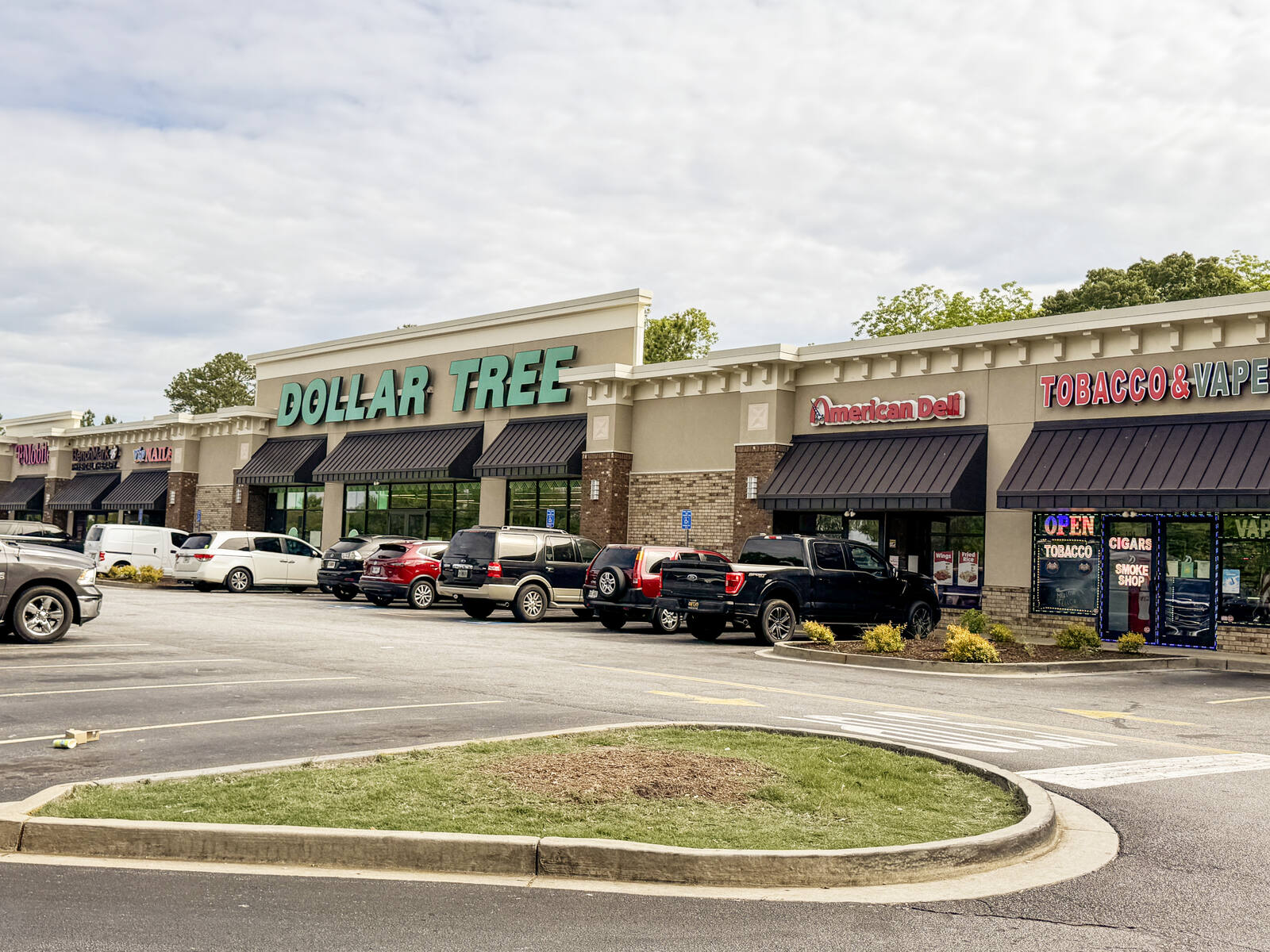dollar tree tobacco road Customer Service Associate I in 2510 Rd, Hephzibah, Georgia, 30815 Family Dollar and Dollar Tree