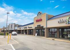 
                                	        Parkway Pointe Plaza
                                    